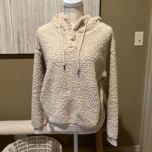 Z by Zella Cropped Henley Hooded Sherpa Pullover in Cream